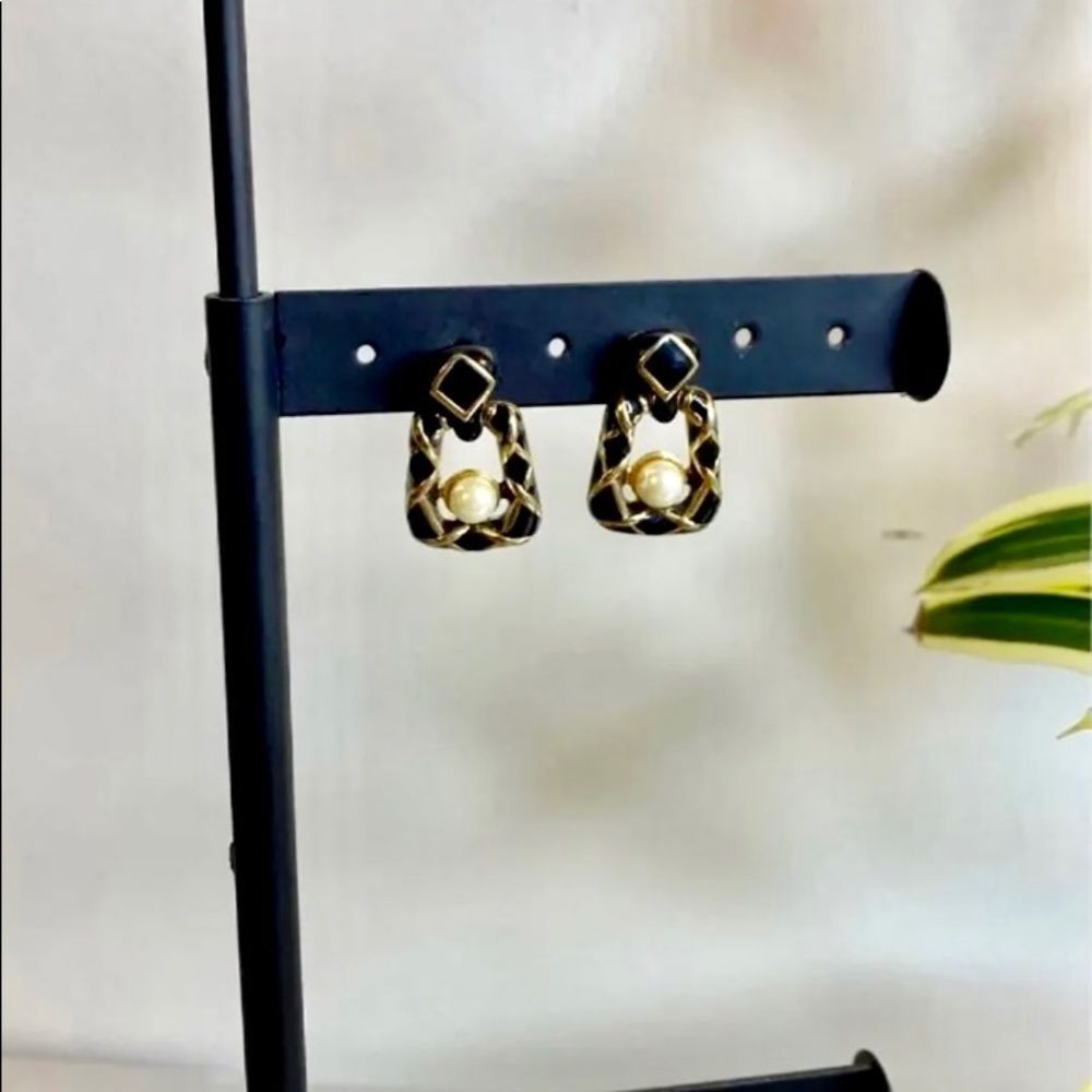 Retro Enamel and Pearl Earrings